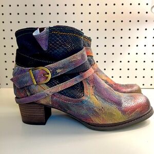 L'Artiste by Spring Step Women's Shazzam Ankle Boots In Navy Multi Size 39